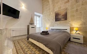 Capital City Apartment